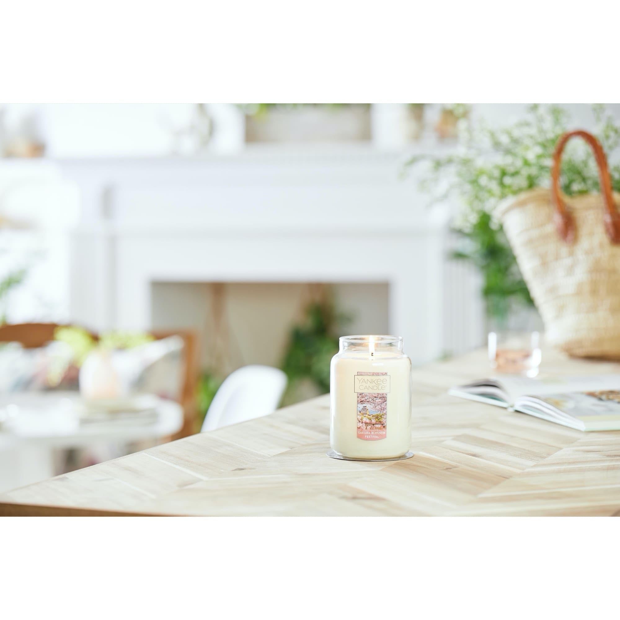 Yankee Candle close-up of smooth white wax melt showing clean burn performance