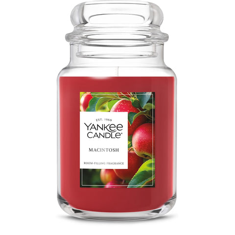 Yankee Candle Macintosh front jar view showing crisp apple scent and long burn