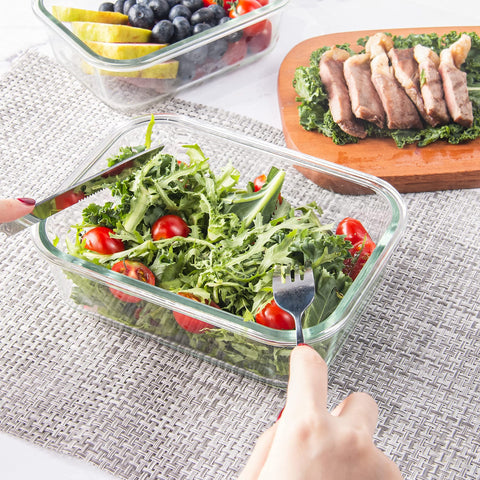 YARYOUNG two containers side-by-side with ingredients showing portion versatility