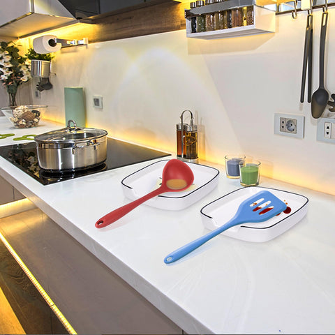 YENLNI spoon rest holding a ladle on stovetop showing countertop protection