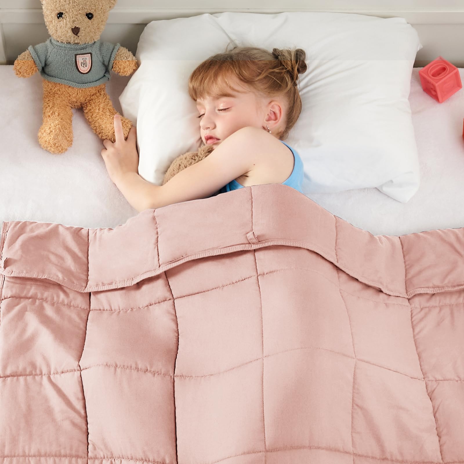 yescool pink blanket front view showing compact lap size and cozy benefit
