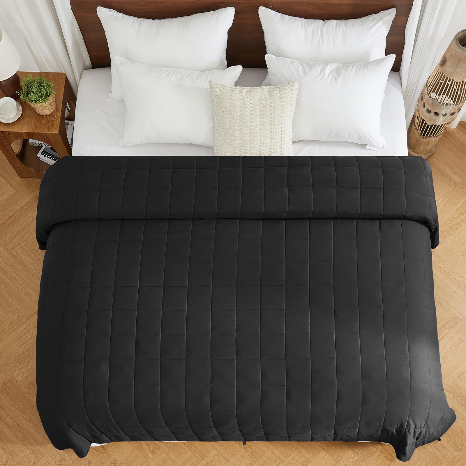 yescool comparison on queen and king beds showing fit and mattress placement
