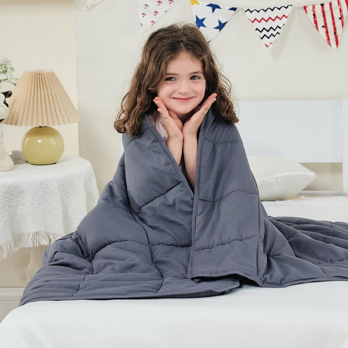 yescool front view of grey weighted blanket showing size and neat finish benefit: clear size reference