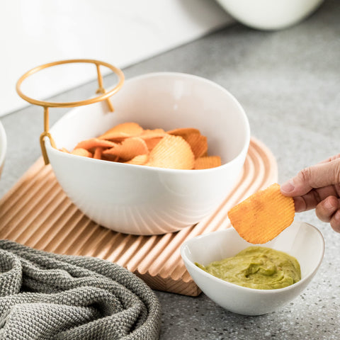 YHOSSEUN serving set in use at a party showing easy access for guests