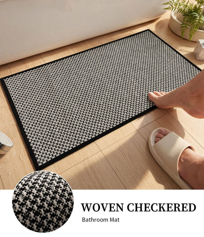 YIHOUSE non-slip rubber backing detail showing grip benefit on wet floors
