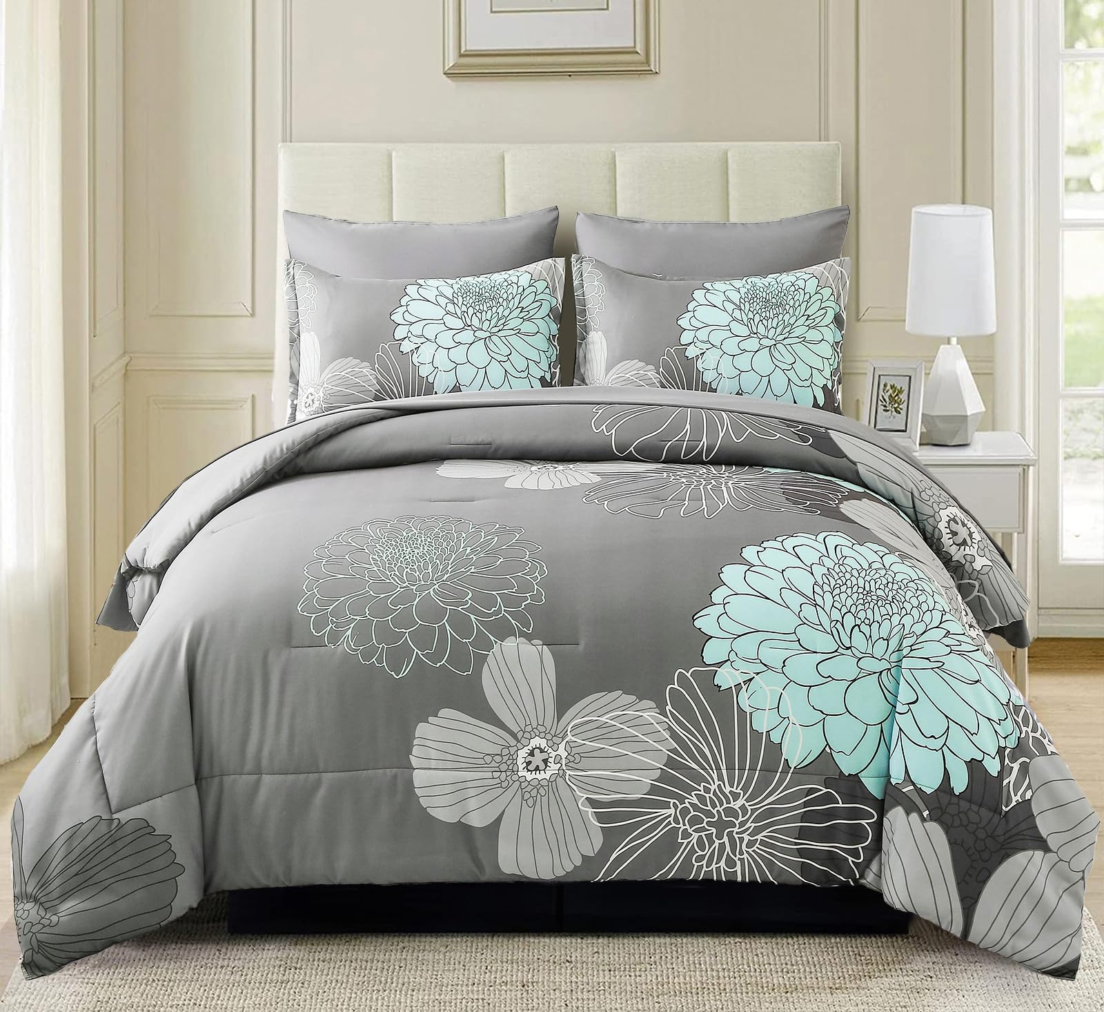 Yiran close-up of floral print and soft microfiber texture for cozy comfort