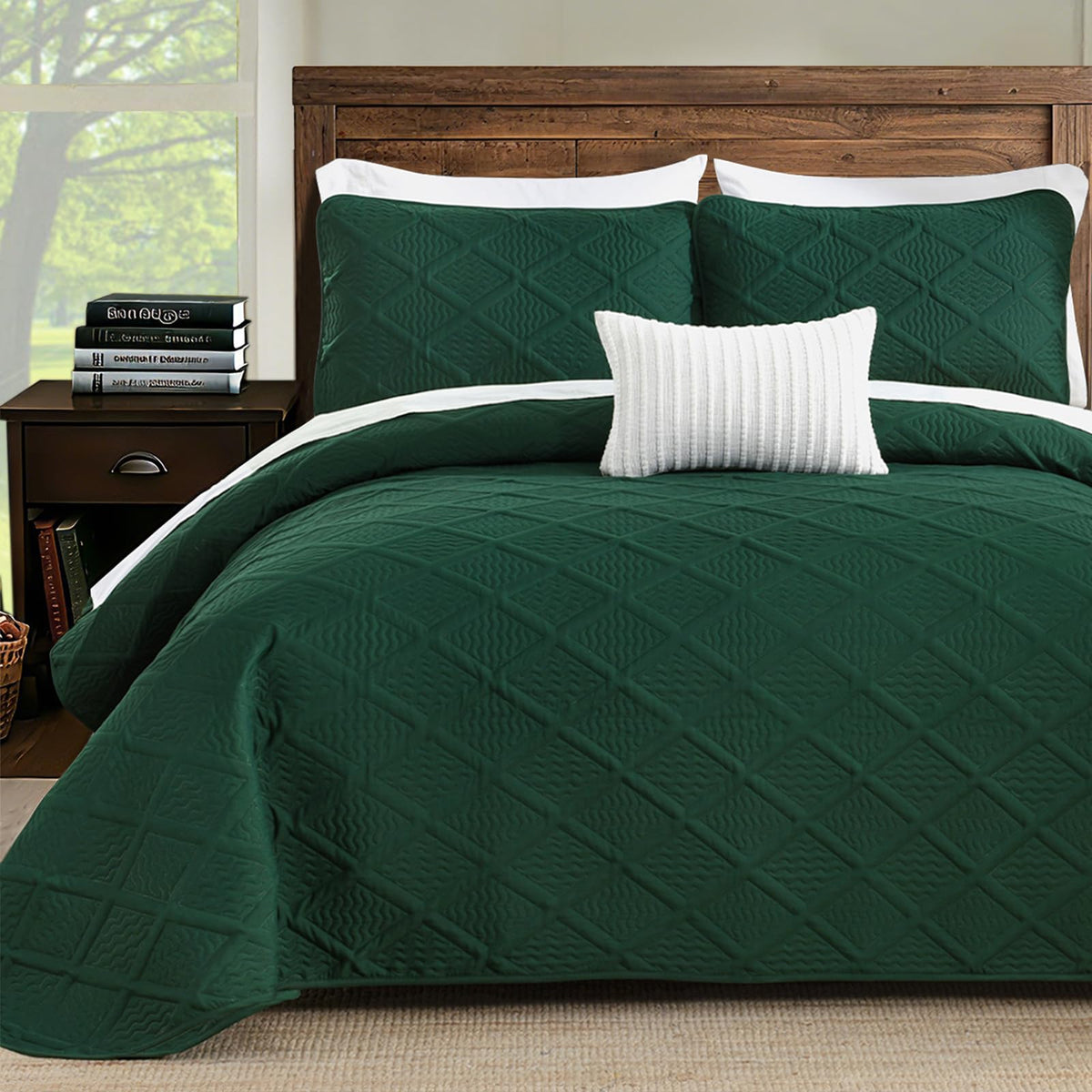 Yiran emerald quilt front view showing full bed coverage and rich color