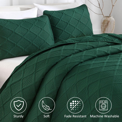 Yiran pillow shams detail showing matching design and polished finish