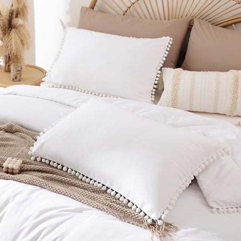 YIRDDEO comforter folded on chair showing scale and easy storage benefit