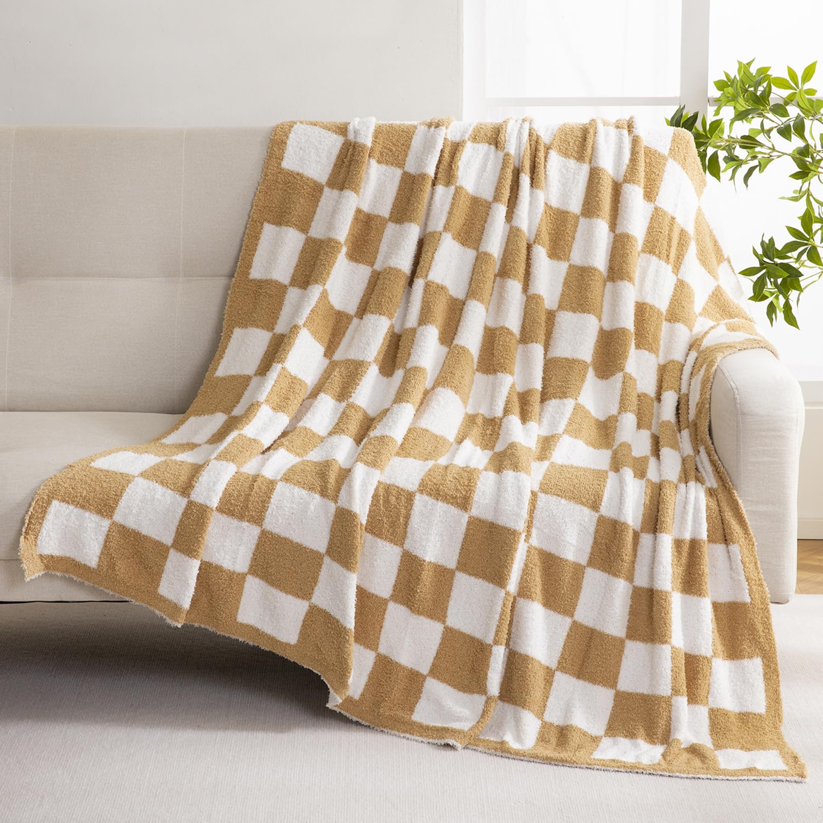 YIRUIO folded front view showing checkered design and soft appeal