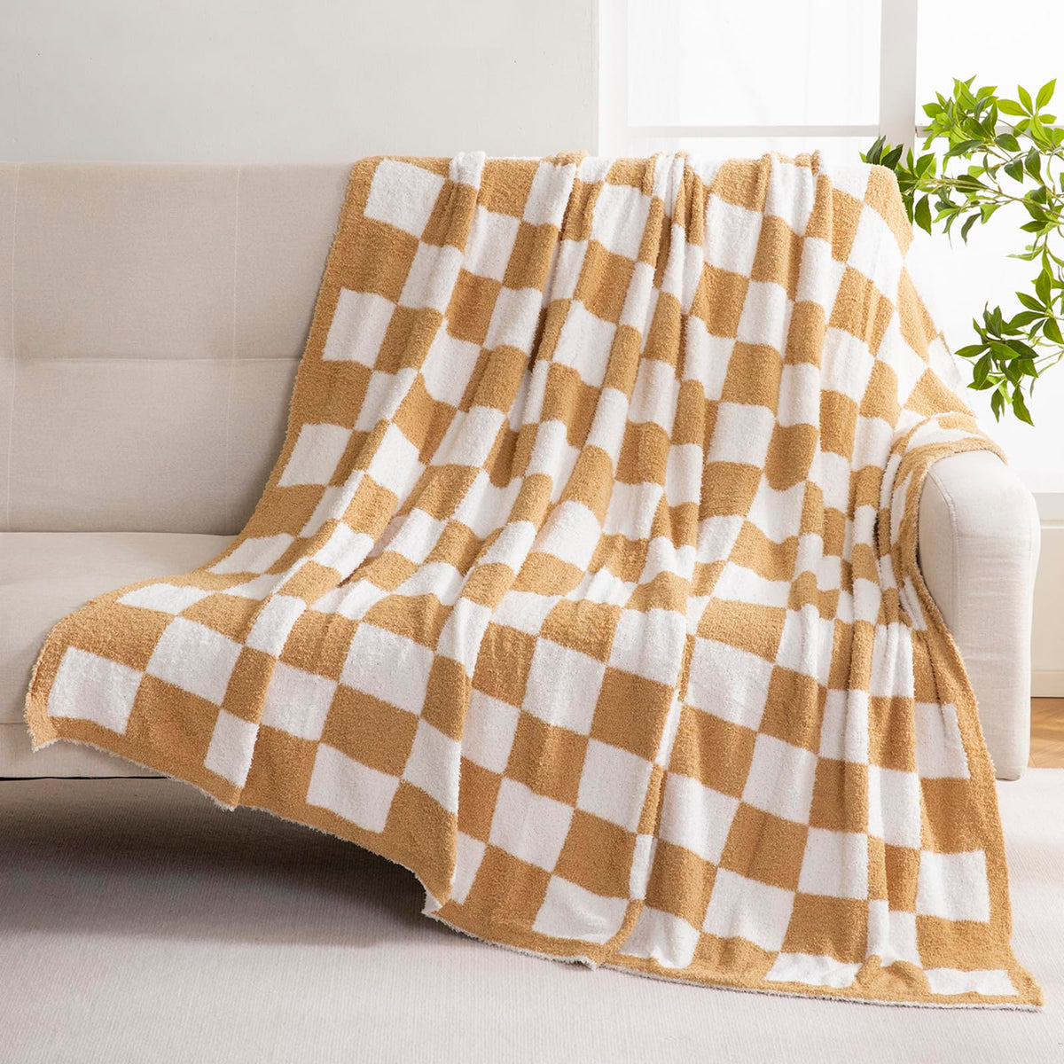 YIRUIO folded front view showing checkered design and soft appeal