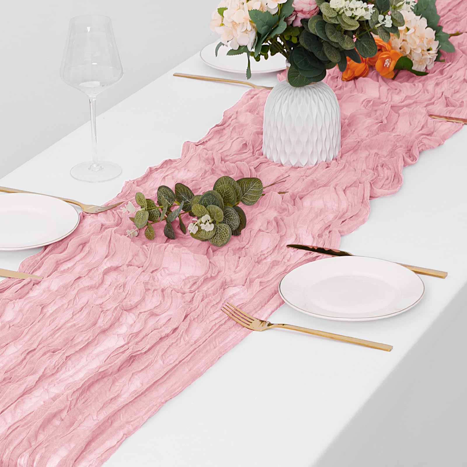 Yorcari trailing end detail on banquet table creating a flowing romantic look