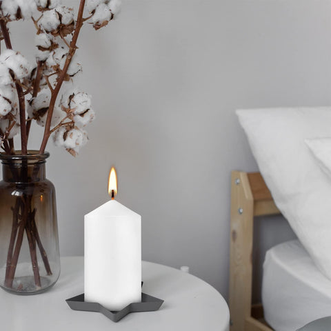 YOROXRG candles styled as a table centerpiece offering elegant event ambiance