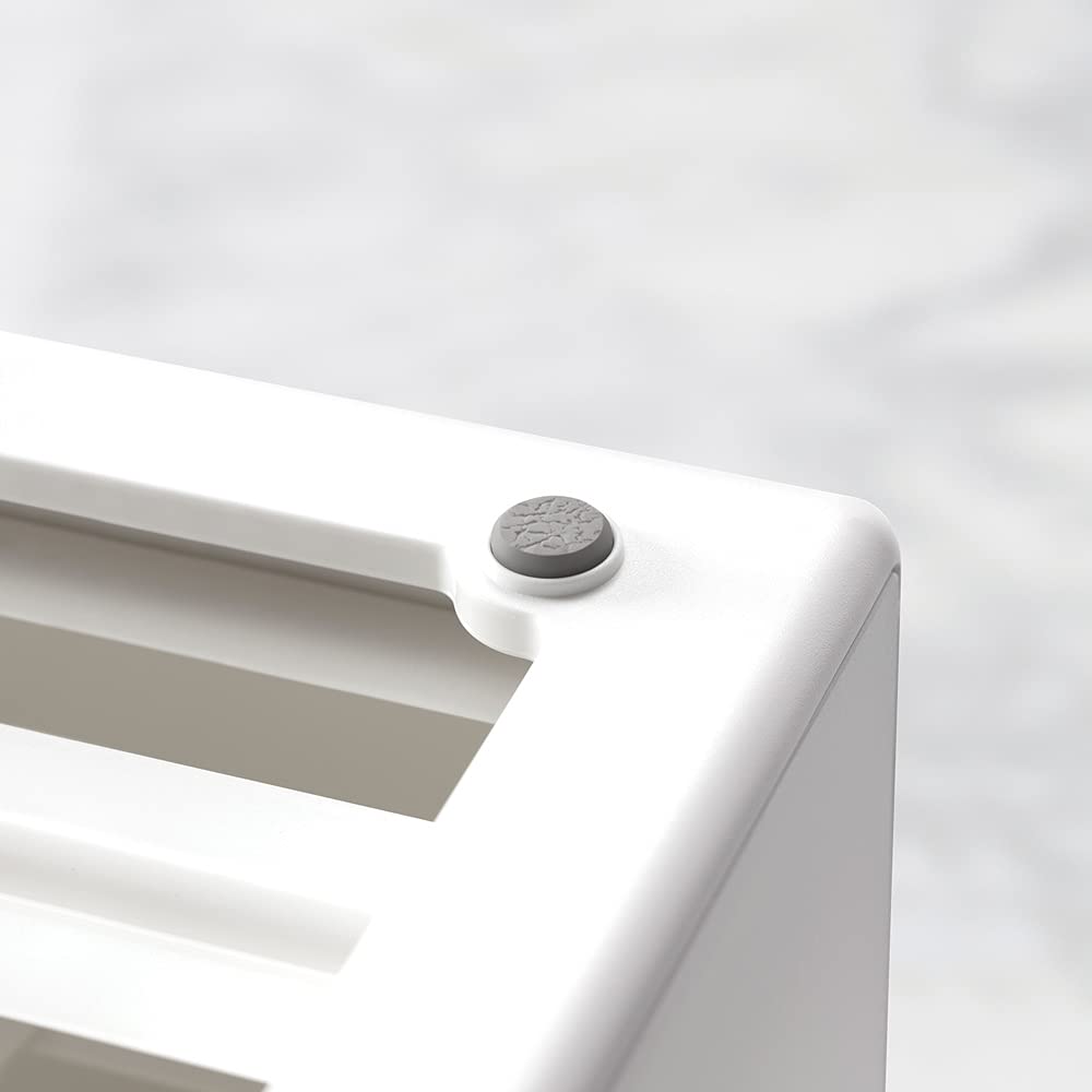 YouCopia SpiceStack drawer lowered to eye-level for quick spice selection
