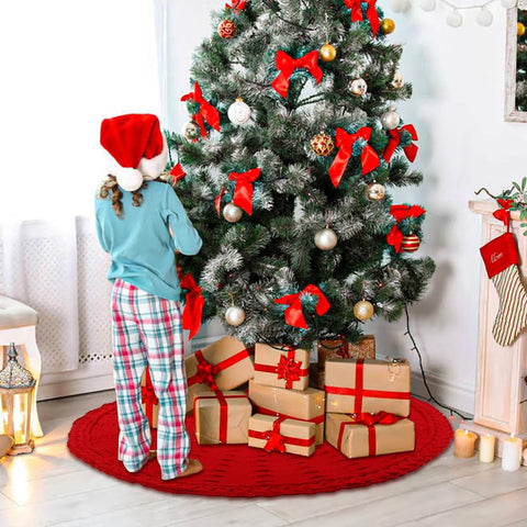 YUJUN skirt in living room adds rustic holiday ambiance