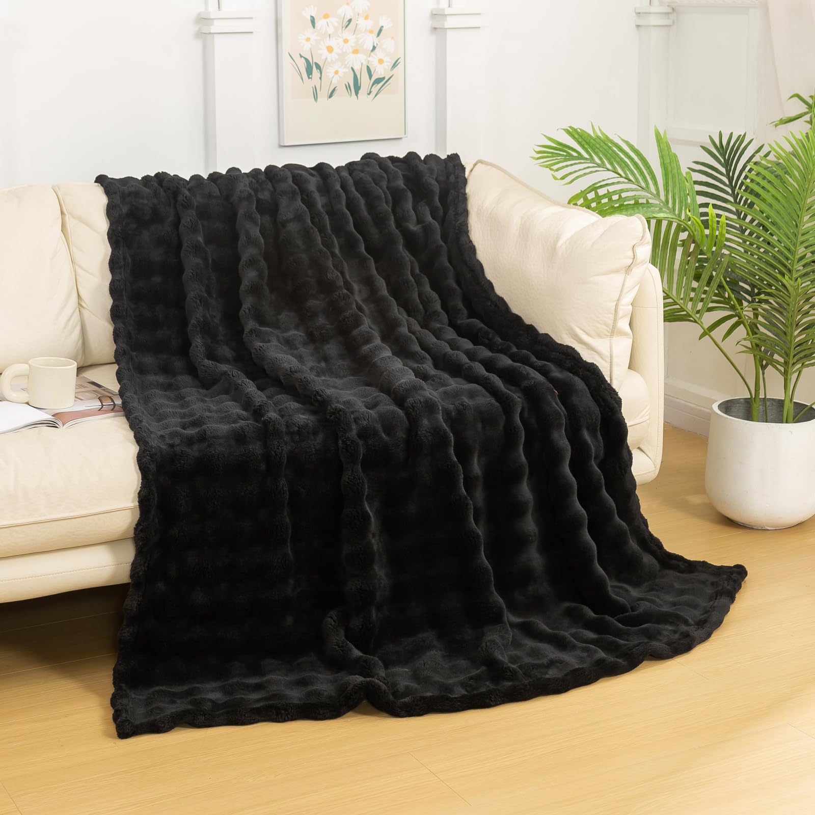YUSOKI front view showing black bubble throw and modern styling benefit
