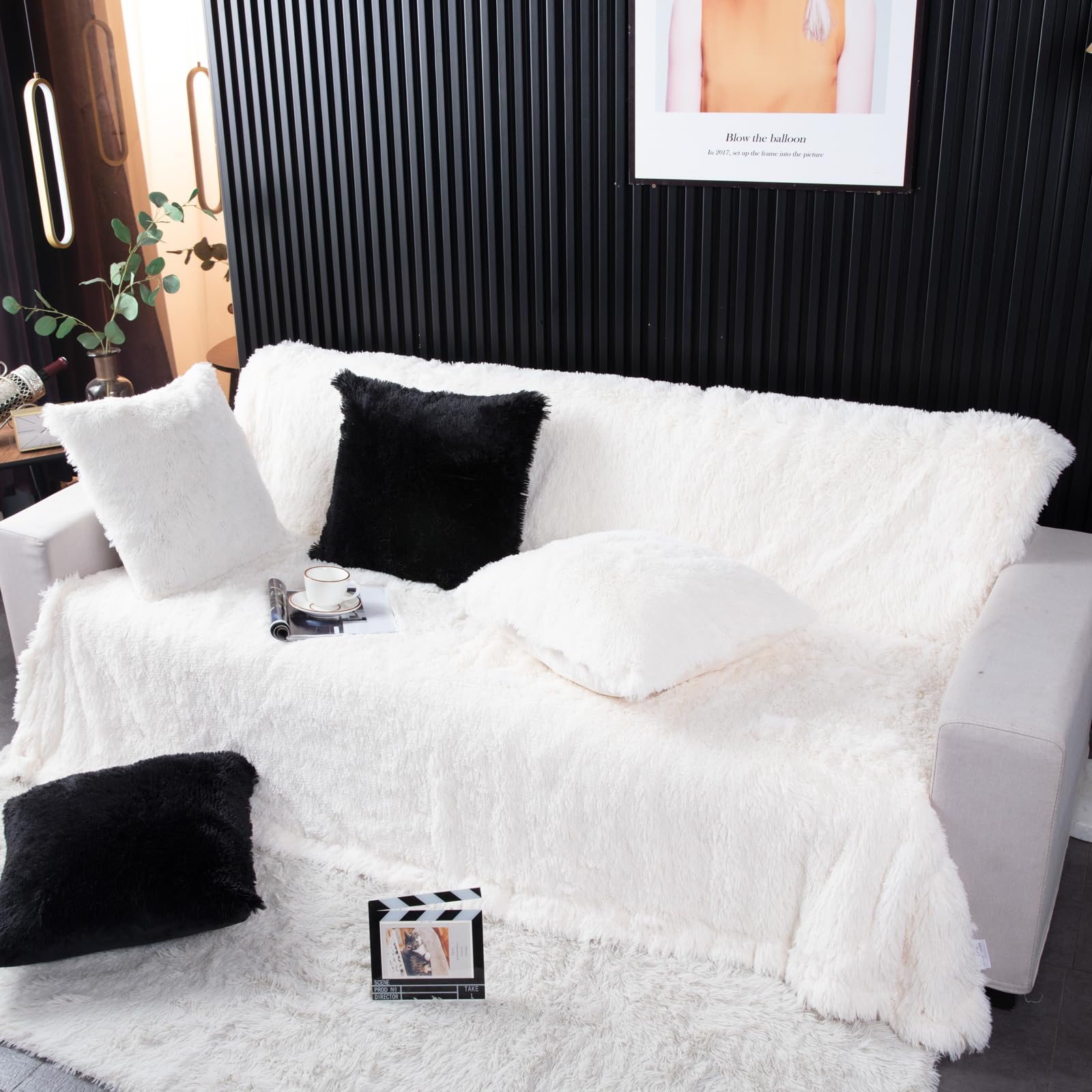 YUSOKI faux fur close-up texture highlighting soft, luxurious fibers