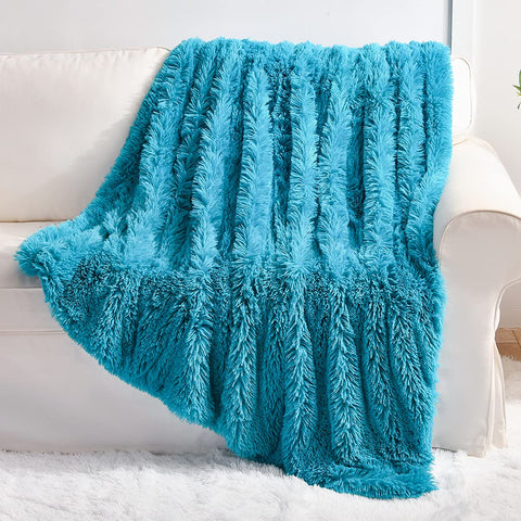 YUSOKI front view showing teal faux fur and inviting texture for comfort