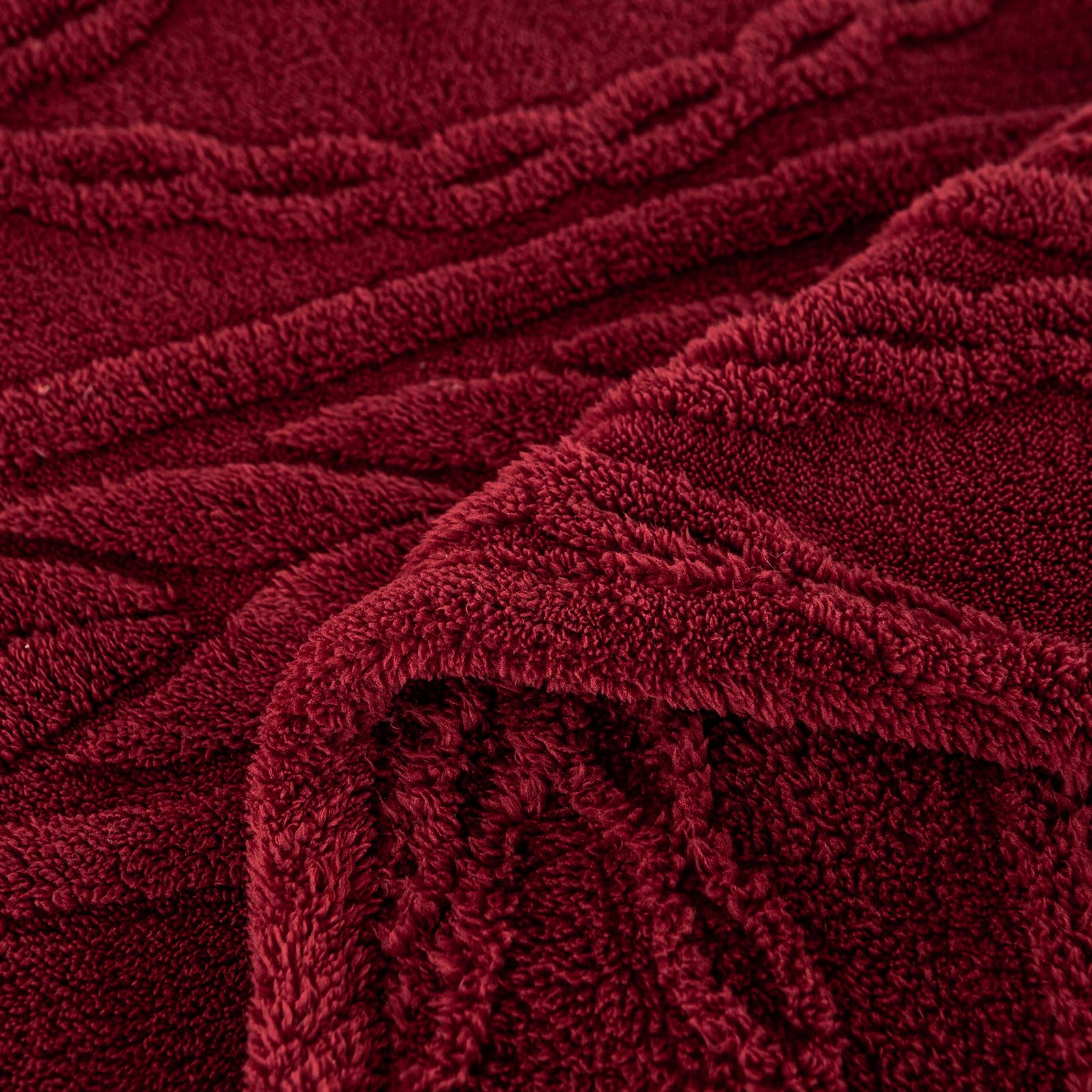 YUSOKI edge seam and label close-up showing durable finish
