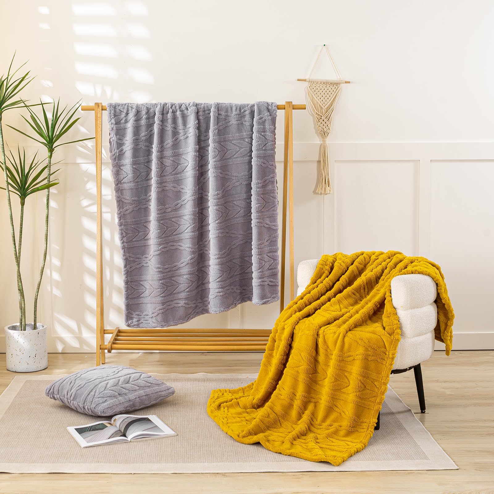 YUSOKI neatly folded throw highlighting compact storage and portability benefit