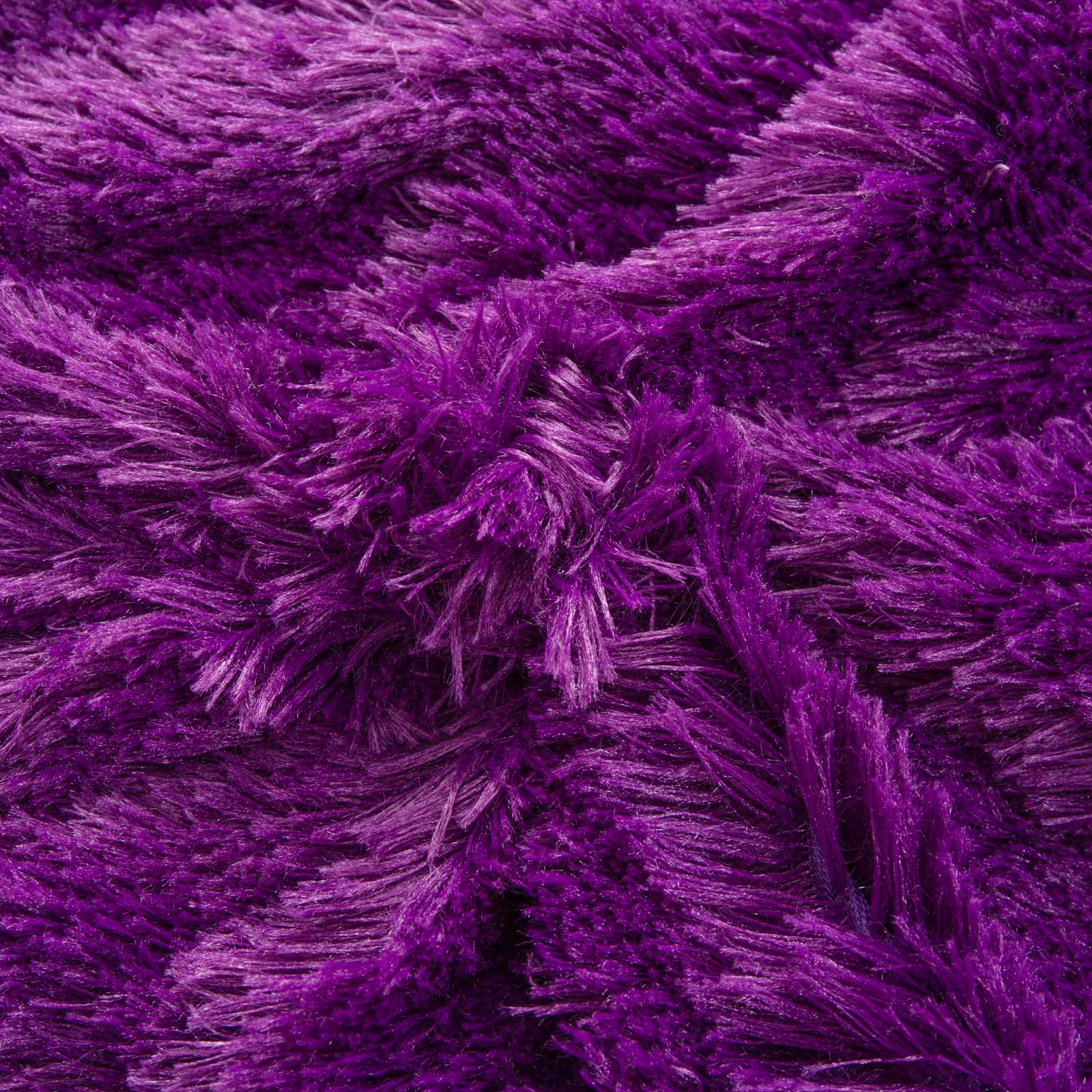 YUSOKI throw packed for picnic showing portability and outdoor use
