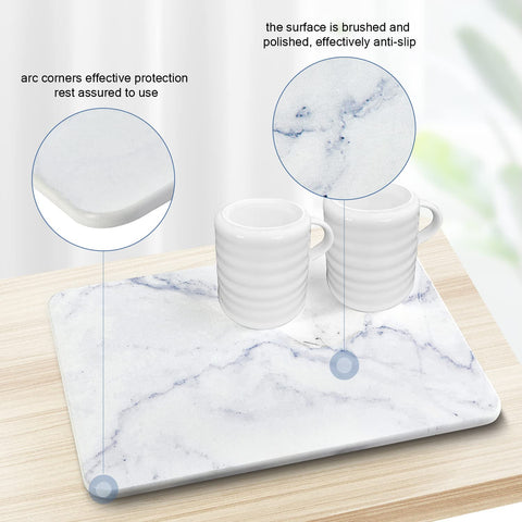 YUXSM heat-resistant mat holding a baking tray to protect countertop from warmth