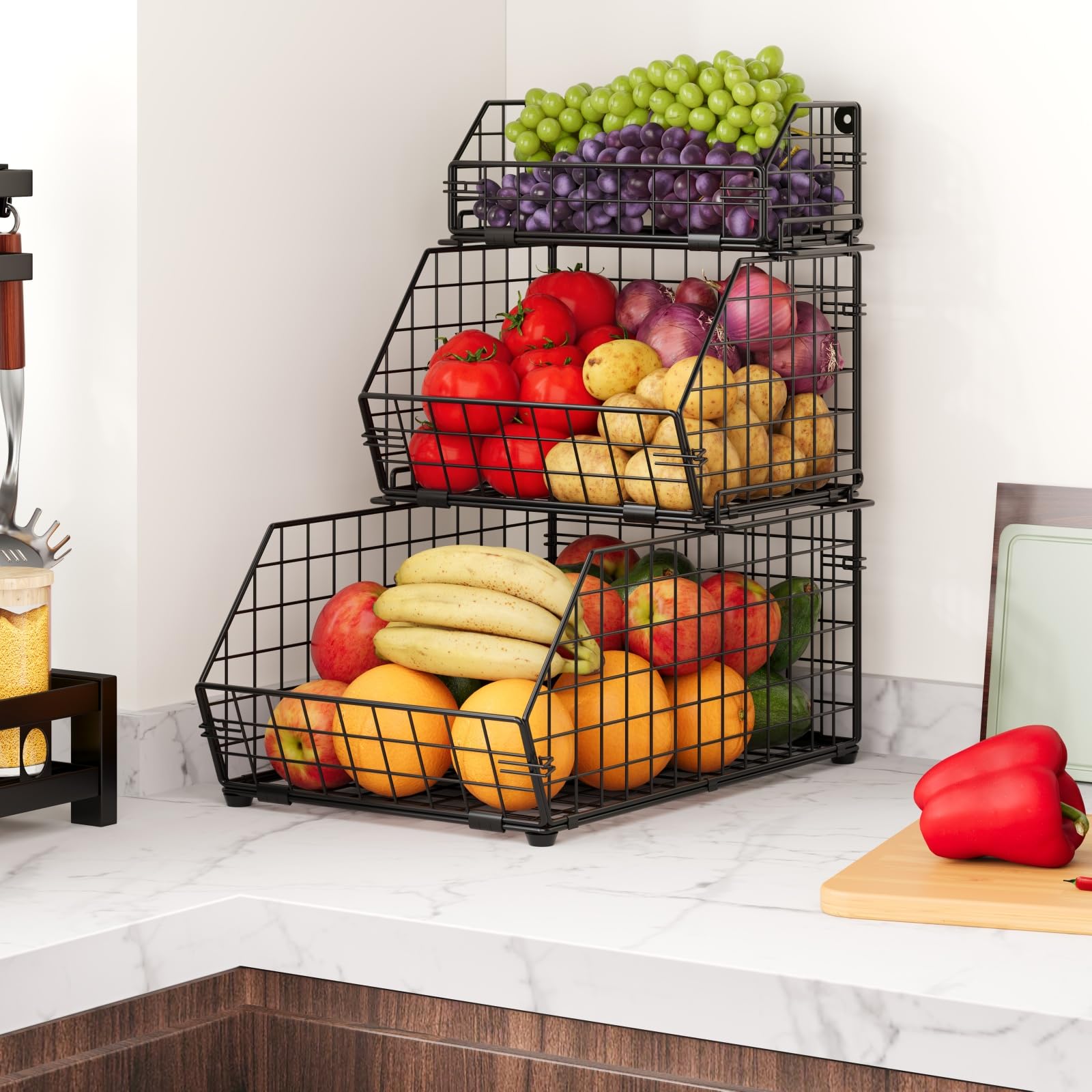 Yuzehuaza size comparison with apples showing capacity of each basket