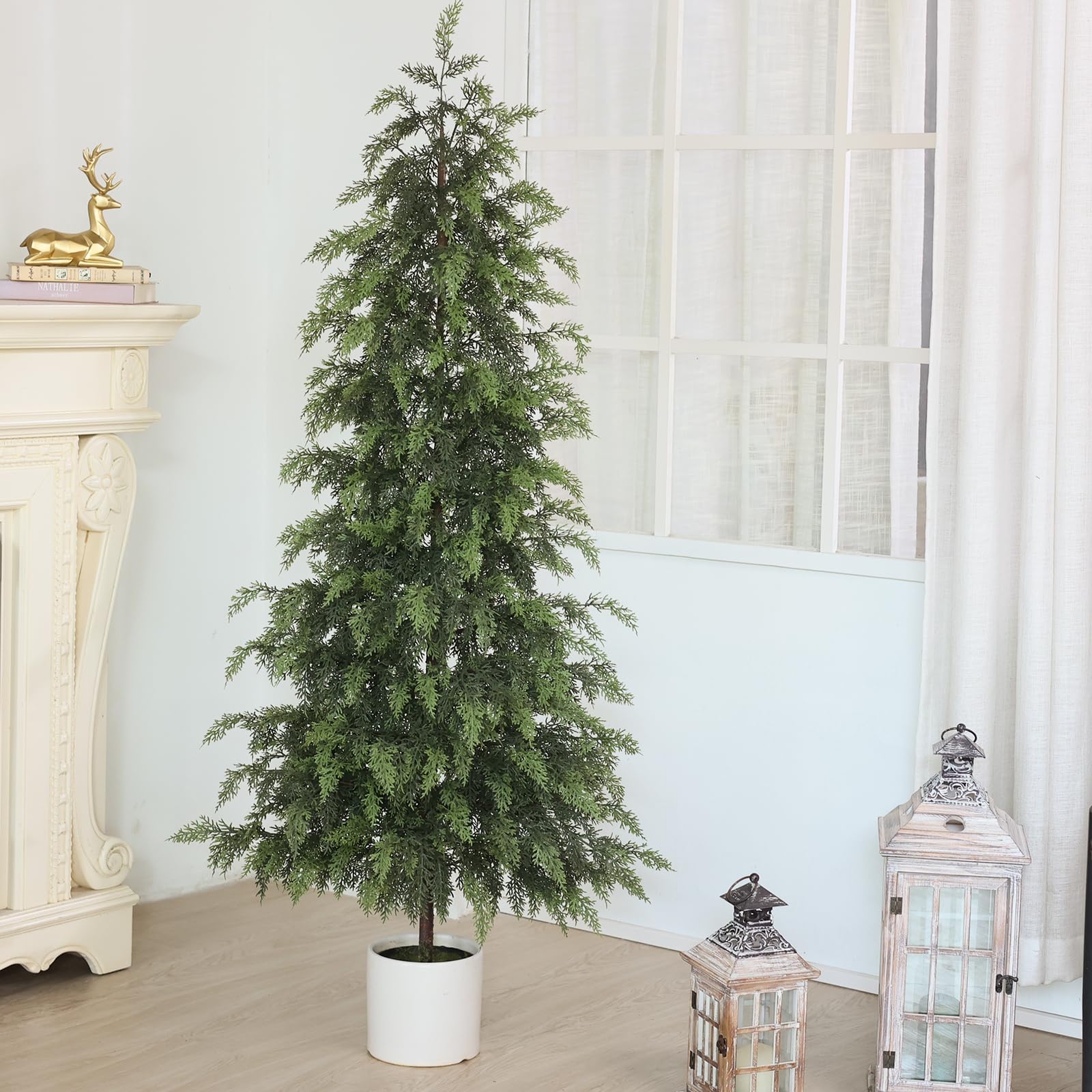 YXZZWL indoor hallway placement creating green focal point