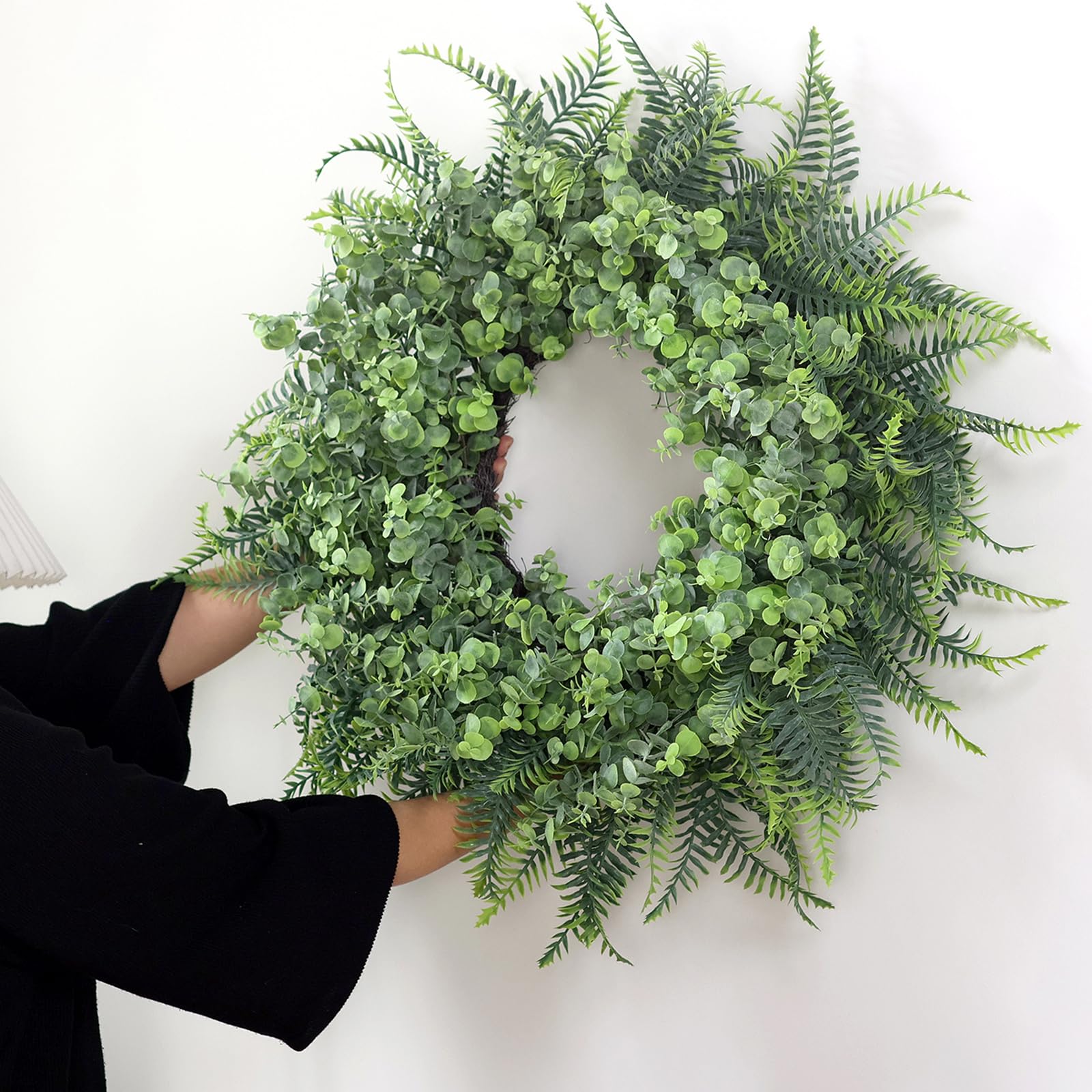 YXZZWL side profile illustrating wreath thickness and layered foliage