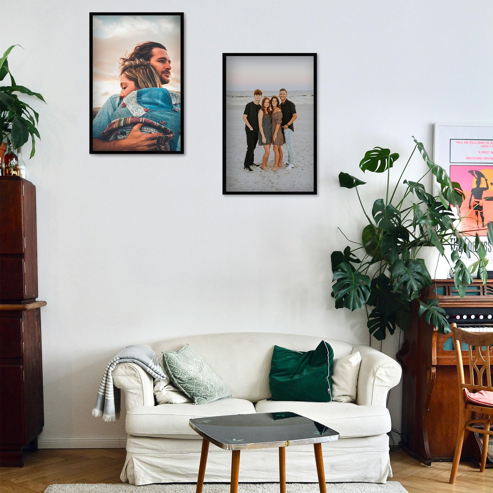 YYTRABAJO frame shown hung horizontal and vertical demonstrating flexible mounting options