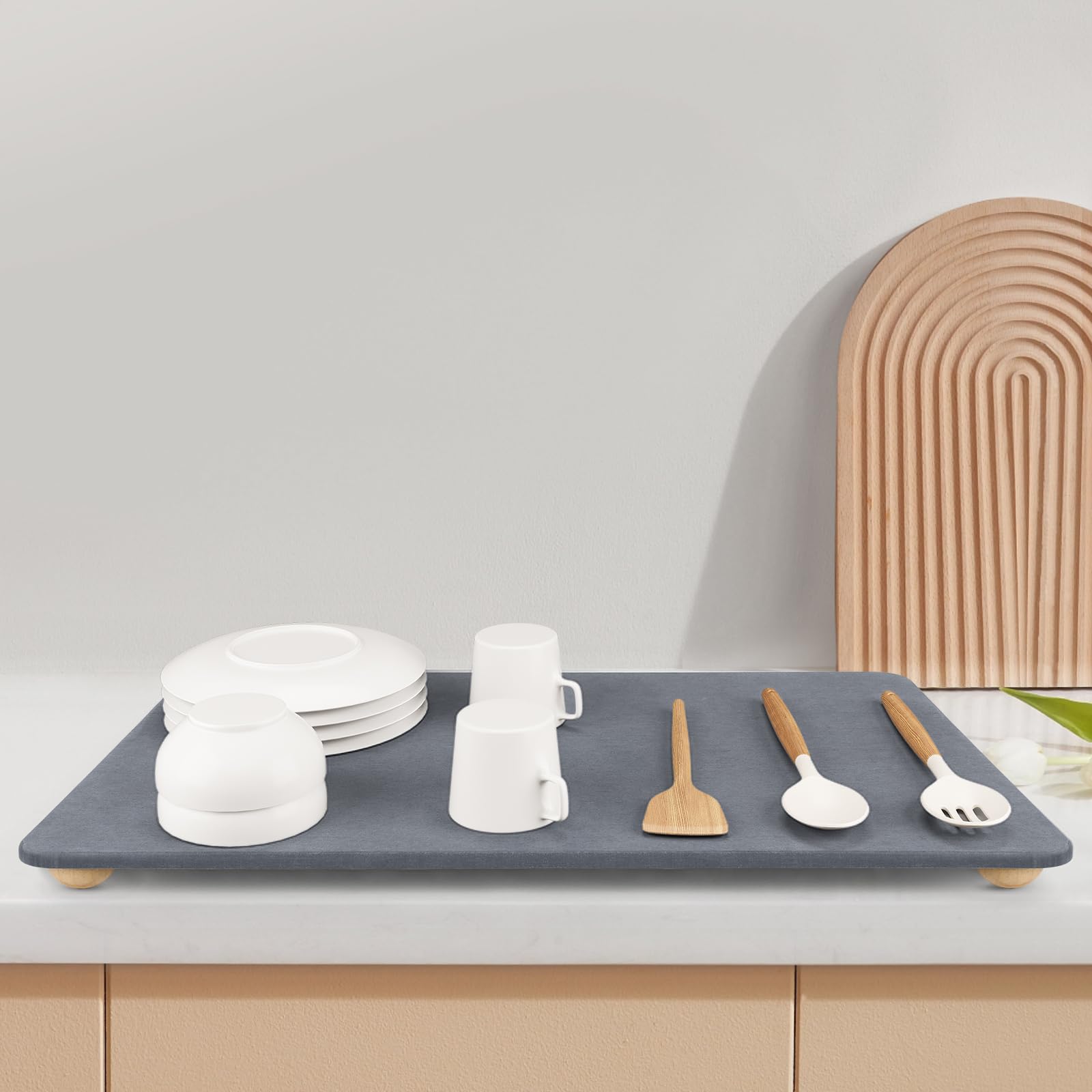 ZACELOVE heat-resistant mat with hot pan protecting counter from damage