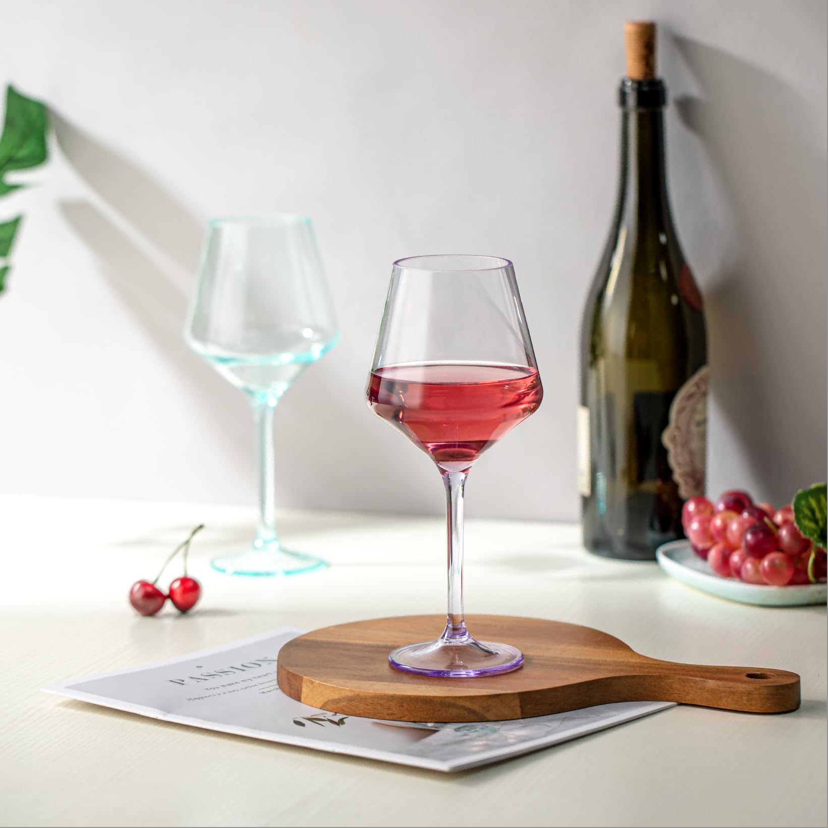 ZAINCA stem glass held poolside in hand demonstrating shatter-resistant outdoor use