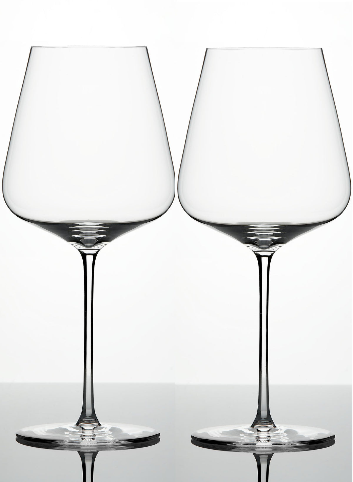Zalto Bordeaux front view showing elegant profile and balance for refined tasting