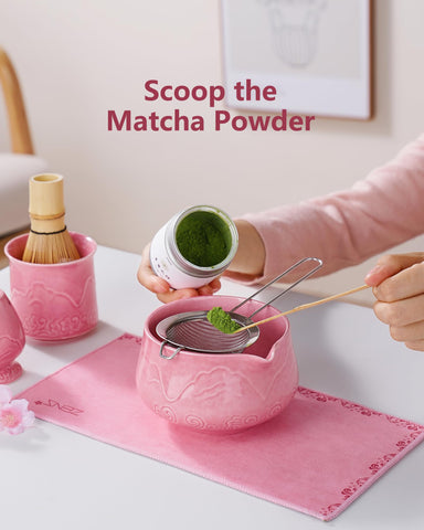 ZENS matcha bowl interior glaze detail highlighting stain-resistant porcelain finish