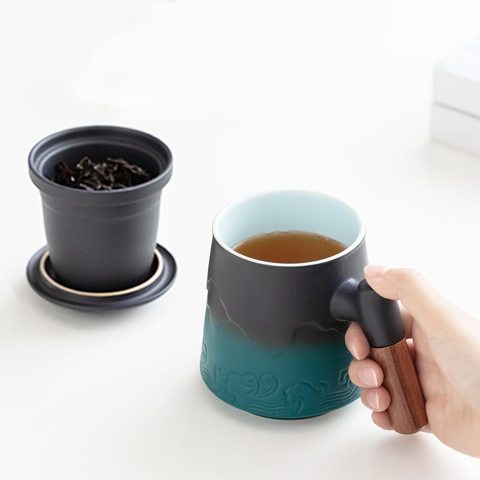 ZENS wooden handle detail highlighting ergonomic thumb rest for comfortable grip