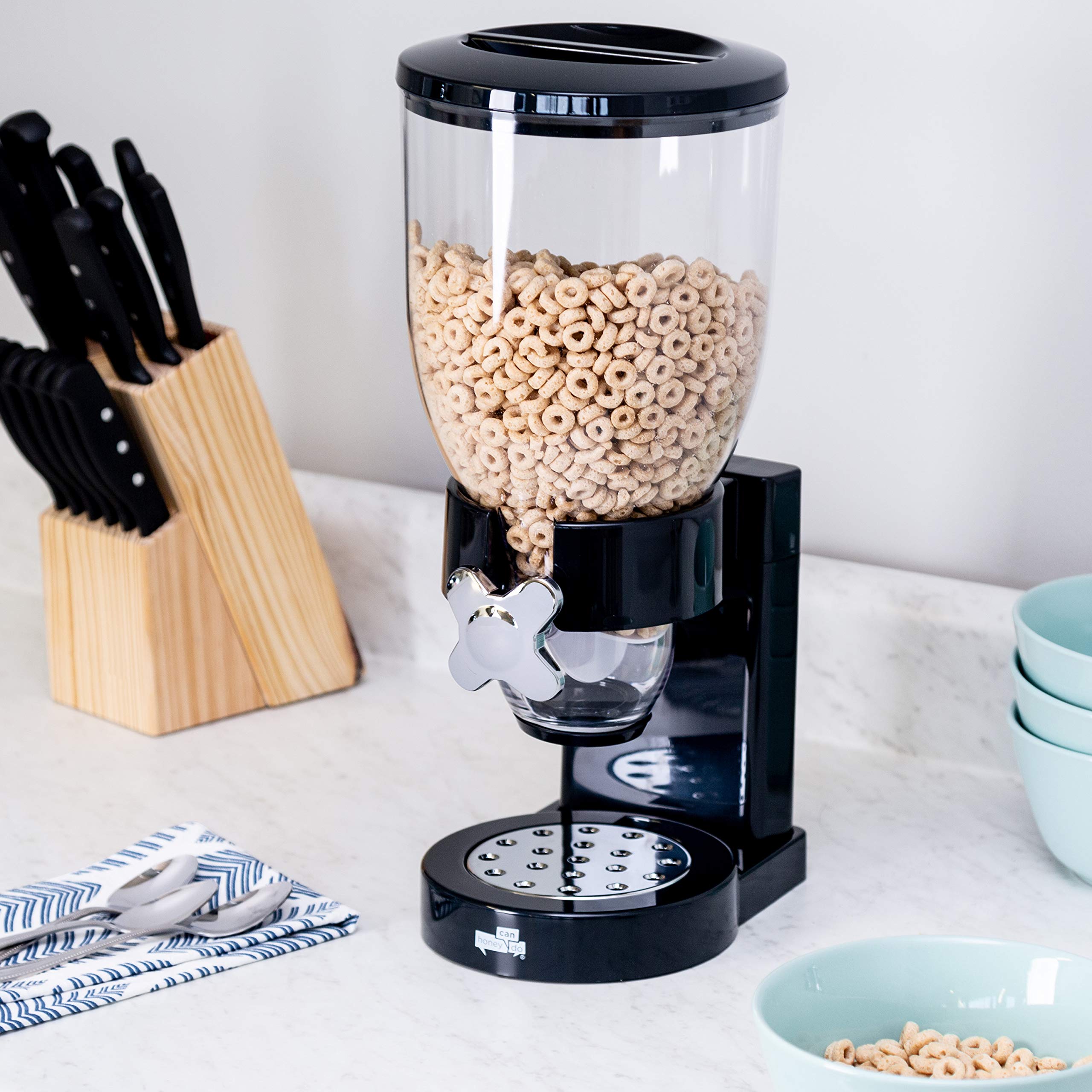 ZevrO Honey-Can-Do close-up of twist knob delivering precise one-ounce portions