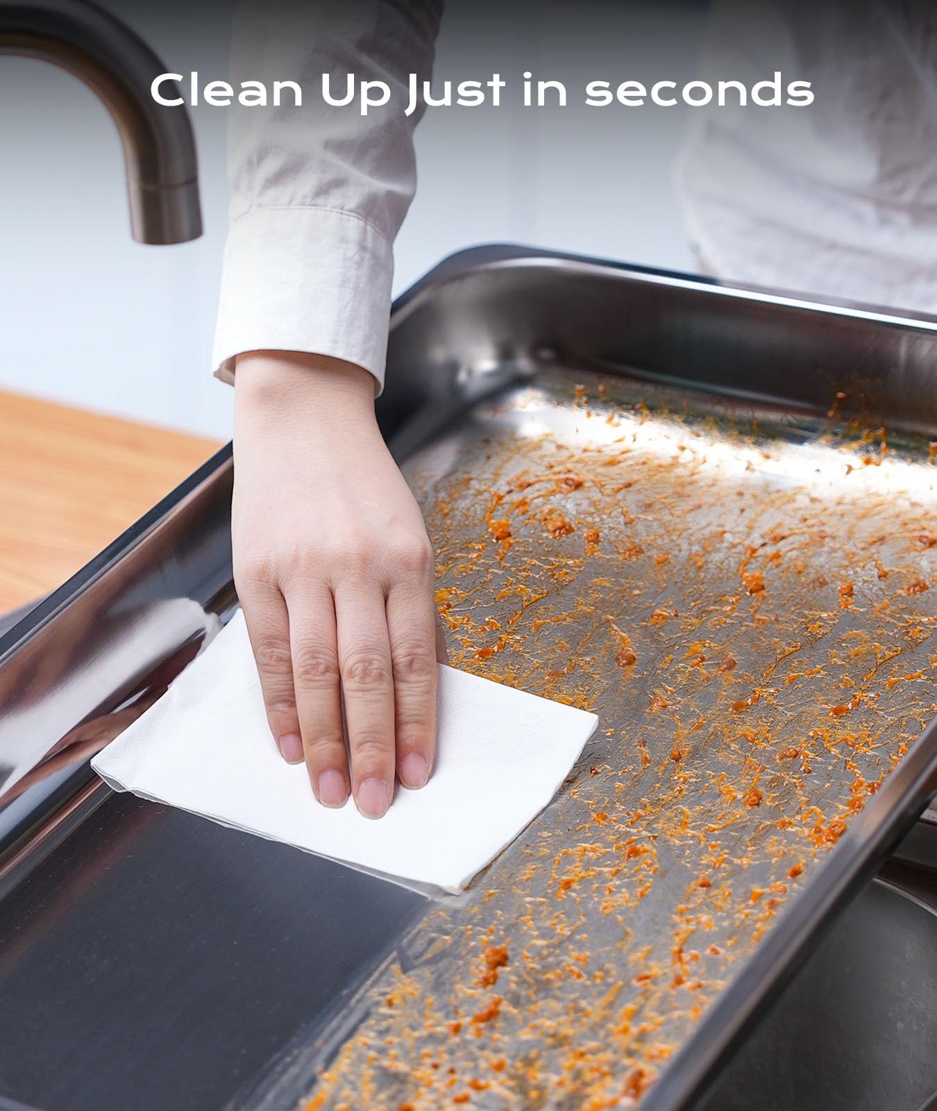 ZILODE lid and handle detail showing secure grip and convenient serving access