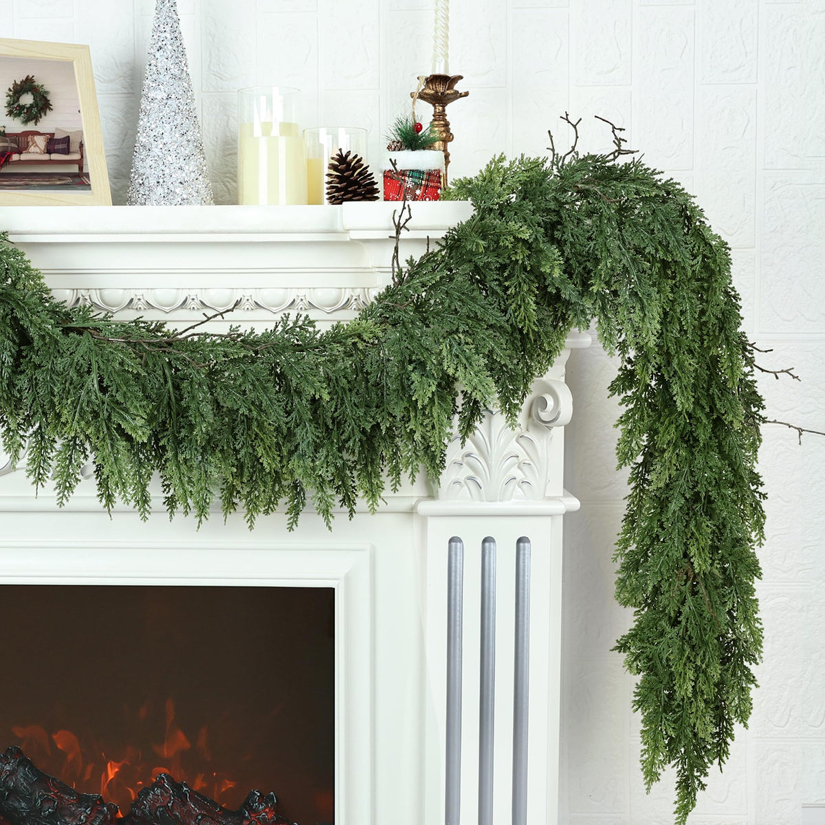 Zmtyykh front view of 9ft cedar garland showing full length and natural look
