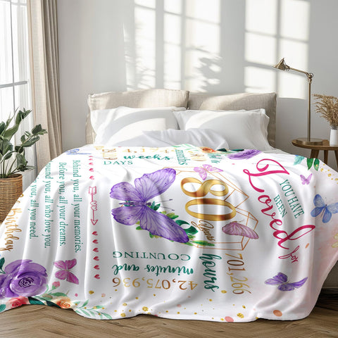 ZWERIVP blanket used outdoors on a picnic illustrating lightweight travel convenience