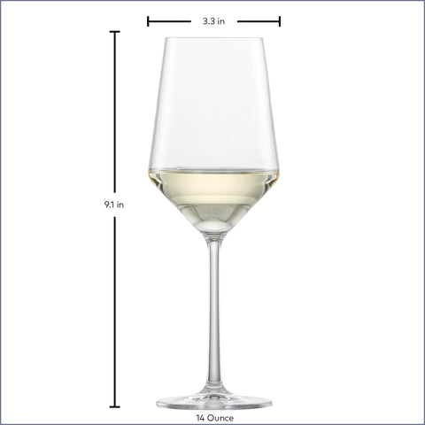Zwiesel Glas set on dining table showing Pure design enhancing table aesthetics