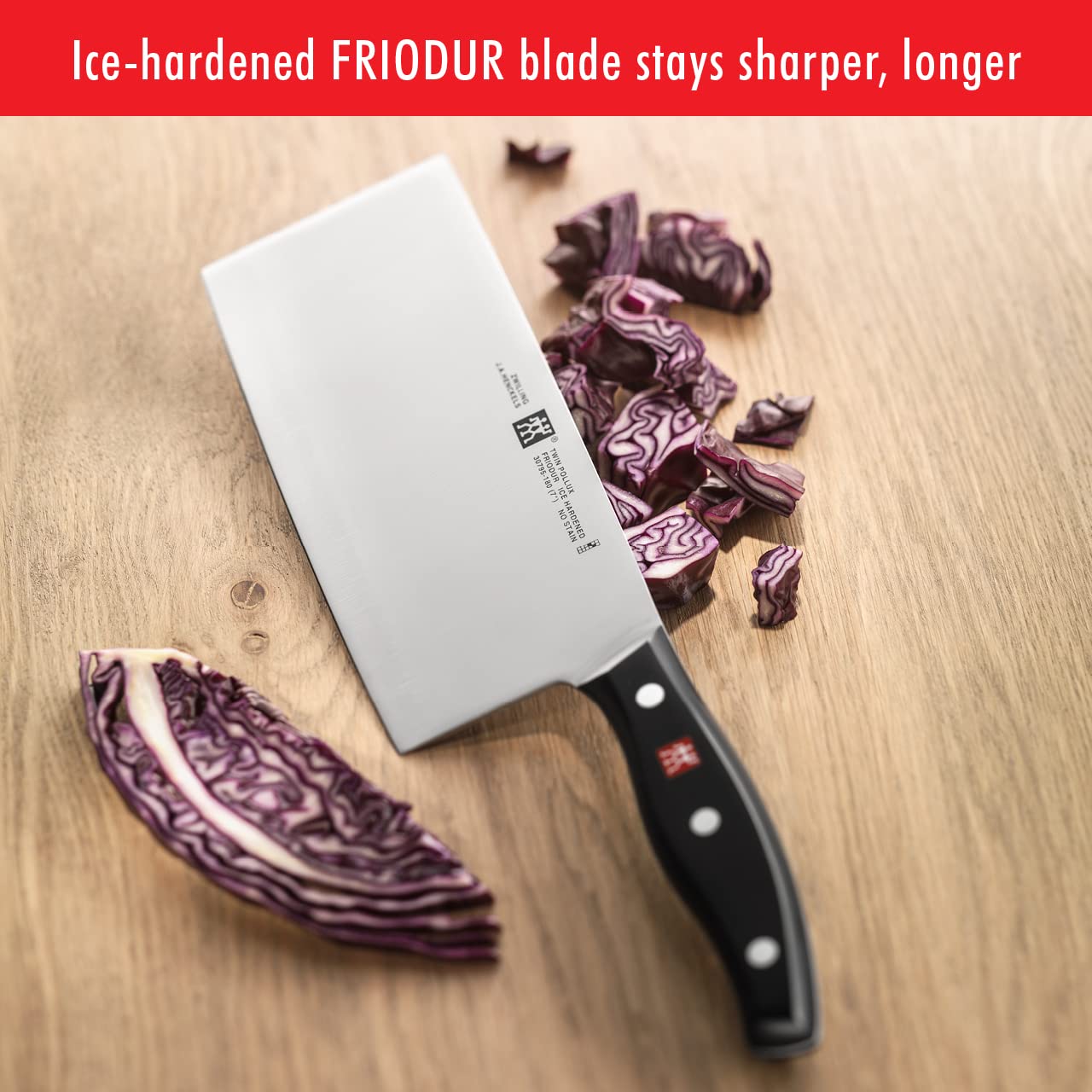 ZWILLING blade edge profile with laser finish ensuring consistent sharpness