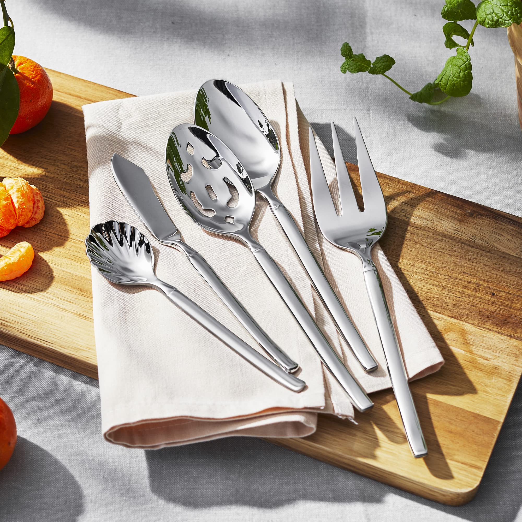ZWILLING Opus single place setting on table illustrating cohesive modern table styling