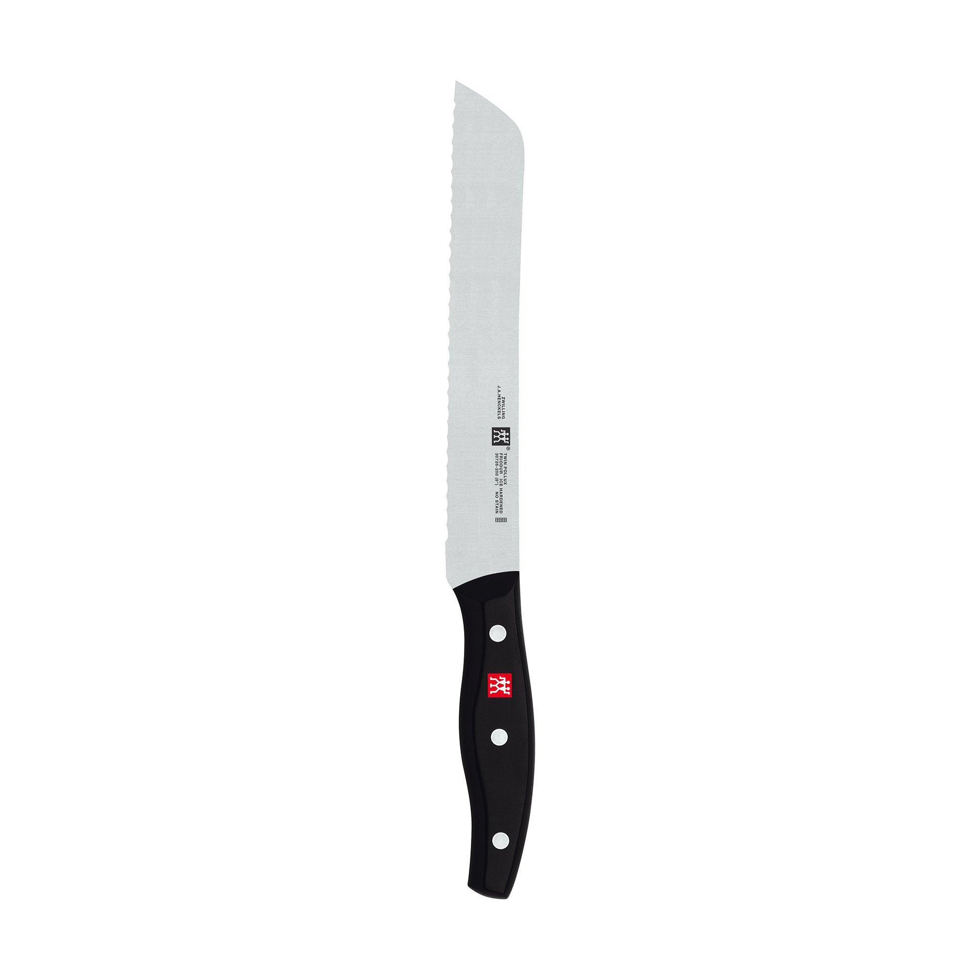 ZWILLING Twin Signature front view showing balanced form and sharpness benefit