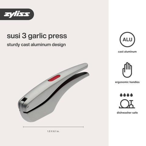 Zyliss Susi 3 nonstick surface close-up showing residue-free release and easy cleanup